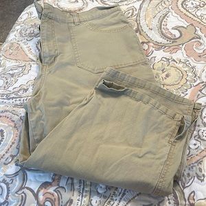 Gloria Vanderbilt capris size 14p